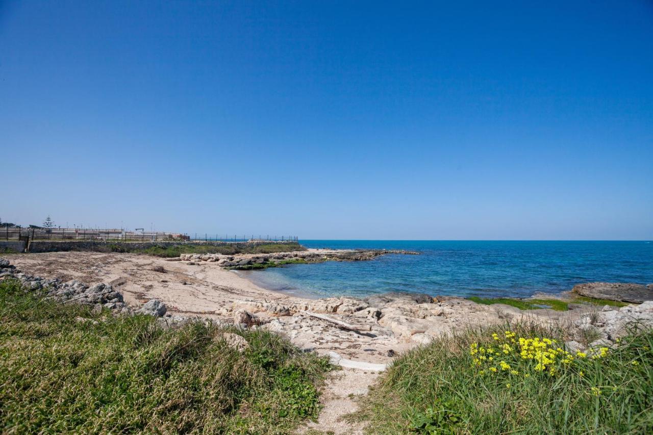 Casalmare Apartments One Step From The Sea Мола-ді-Барі Екстер'єр фото