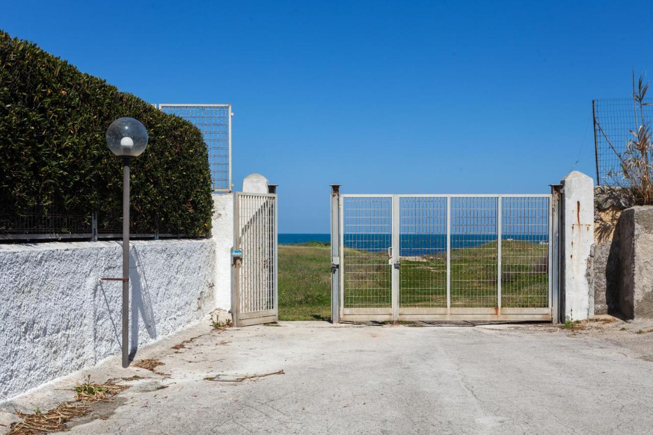 Casalmare Apartments One Step From The Sea Мола-ді-Барі Екстер'єр фото